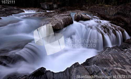 Image of Nattural Bridge Yoho National Park