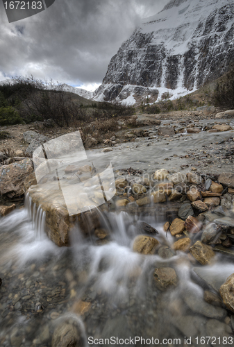 Image of mount edith cavell