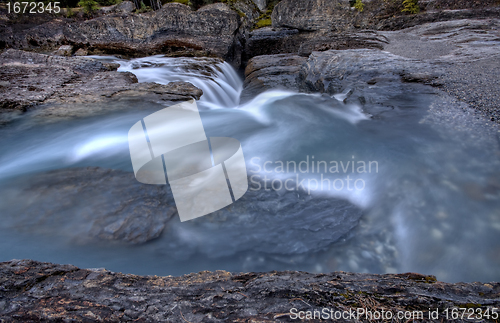 Image of Nattural Bridge Yoho National Park