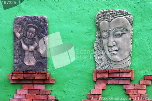 Image of Thai-style statues