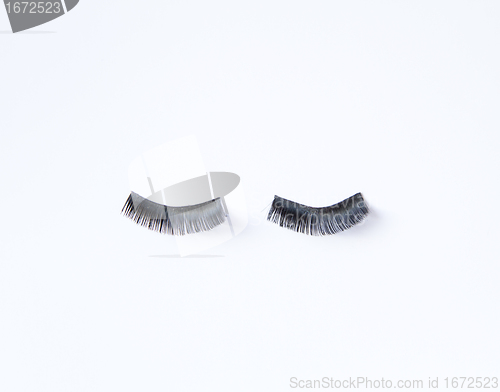 Image of false eyelashes