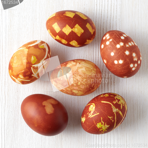 Image of easter eggs colored with onion skin