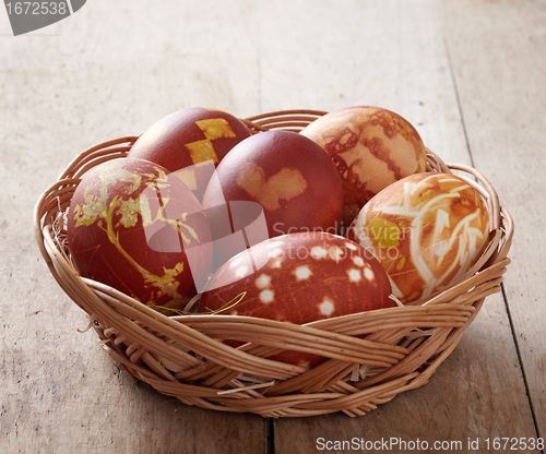 Image of easter eggs colored with onion skin
