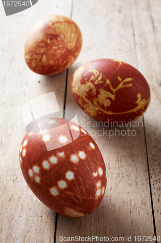 Image of easter eggs colored with onion skin
