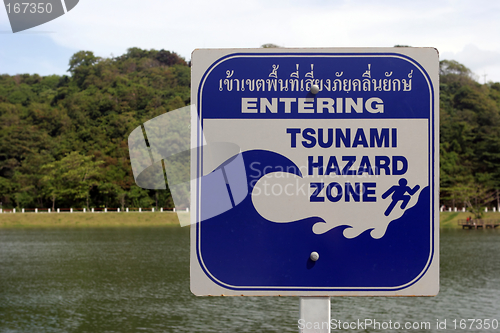 Image of Tsunami warning sign