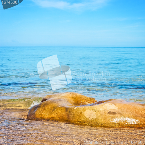 Image of Stone in a Sea