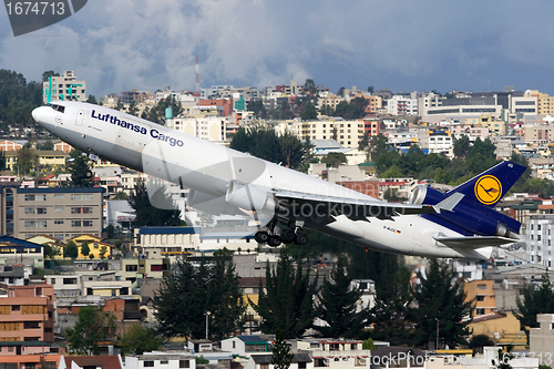 Image of Lufthansa Cargo McDonnell Douglas MD-11F