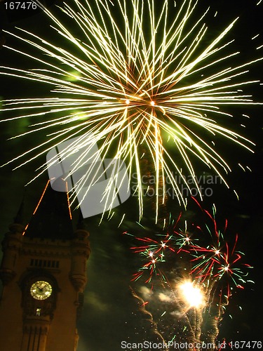 Image of Sparkling fireworks in the sky over the Palace