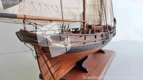 Image of sailing ship