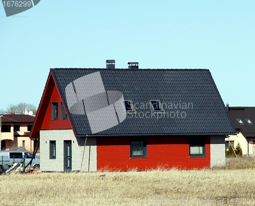Image of The red house