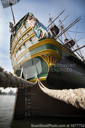 Image of Aft VOC Ship stern tall