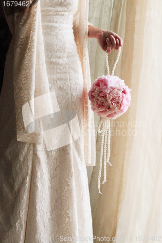Image of bride with a wedding bouquet
