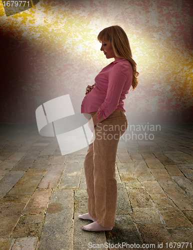 Image of silhouette of pregnant woman