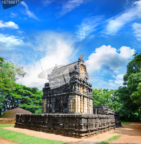 Image of general form of Nalanda Gedige