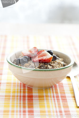 Image of Bowl of muesli and berries