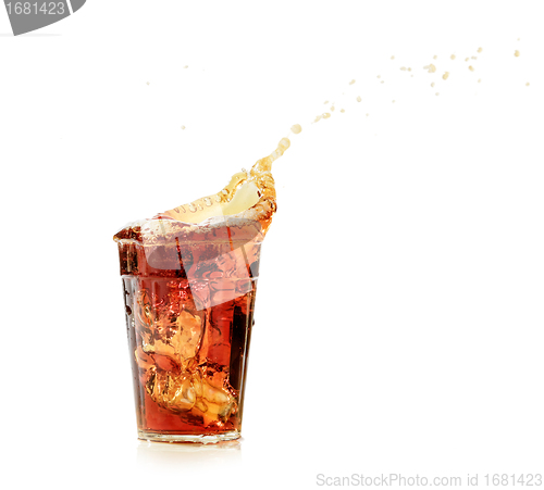 Image of cola glass and cola splashing