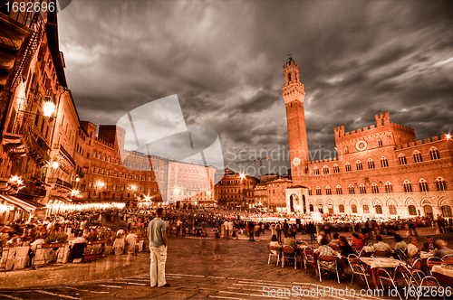 Image of Sienna main square