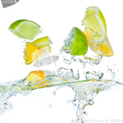 Image of citrus fruit splashing