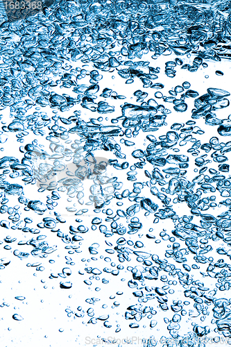 Image of bubbles in water