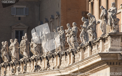Image of Statuary, St Peters, Rome