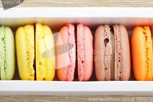 Image of macaroons in box