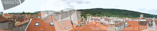 Image of Cres rooftops