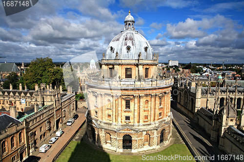 Image of Oxford library and spires