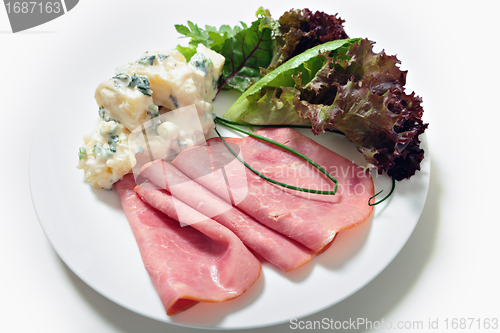 Image of Sliced smoked beef and salad