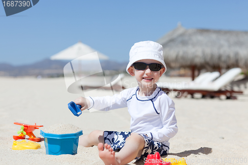 Image of toddler at the beach