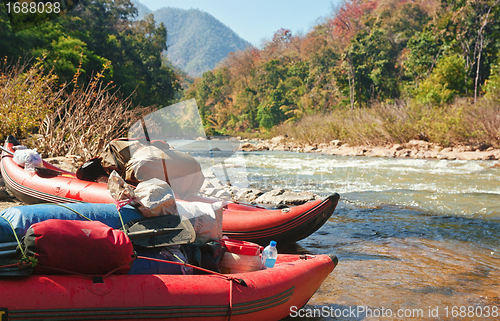 Image of kayak on waters edge