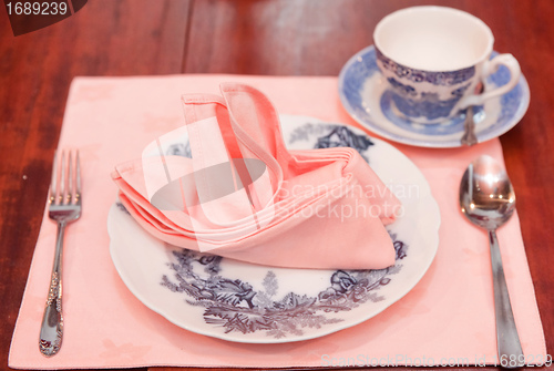 Image of dining place setting