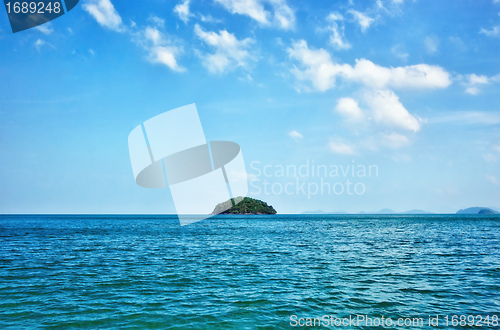 Image of deserted tropical island