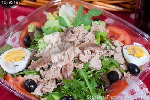 Image of Salad with tuna and anchovies