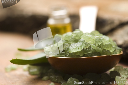 Image of Aloe vera with bath salt and massage oil