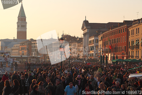 Image of Crowd in Venice