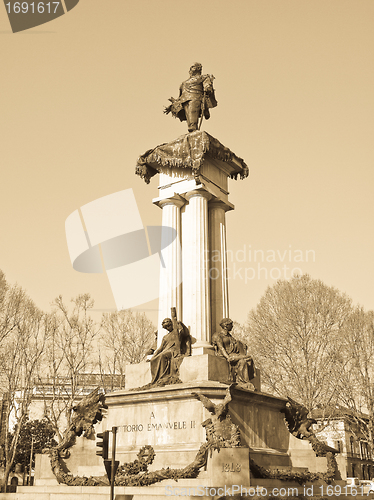 Image of Vittorio Emanuele II statue