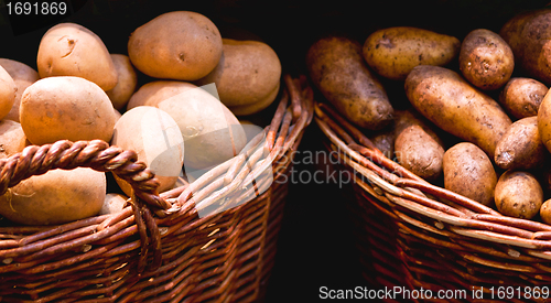 Image of fresh potatoes in a basket