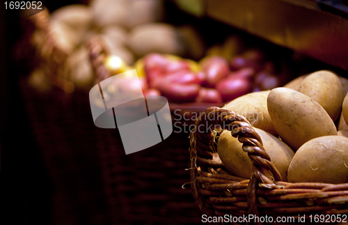 Image of fresh potatoes in a basket