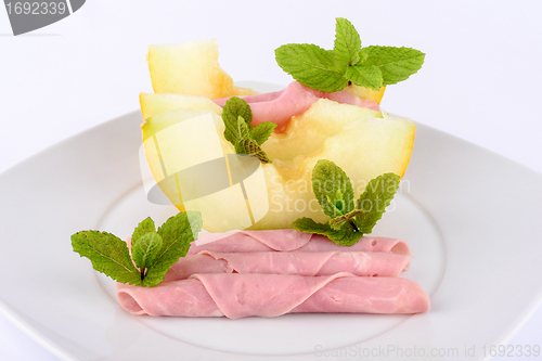 Image of Ham and melon.