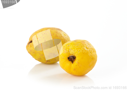 Image of fresh quinces