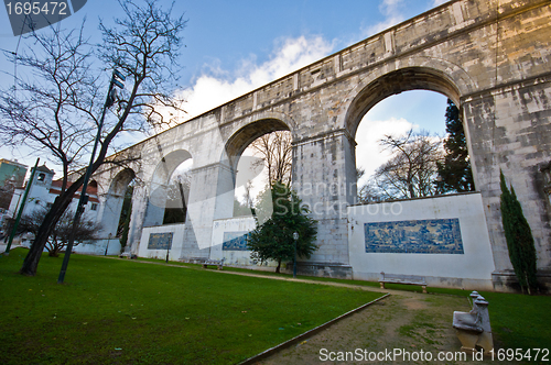 Image of Aquaduct