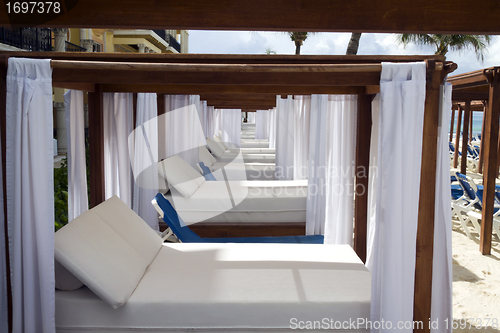 Image of Luxury Daybed