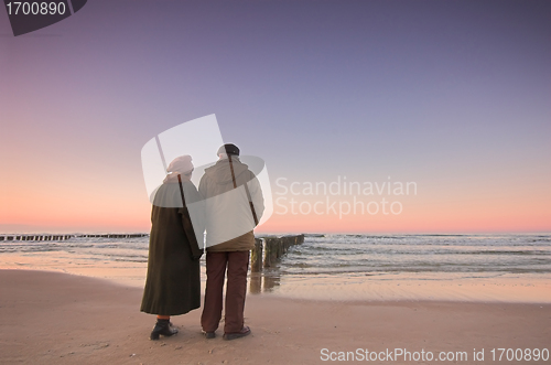 Image of Seniors' love and ocean
