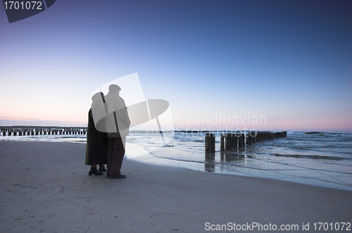 Image of Seniors' love and ocean