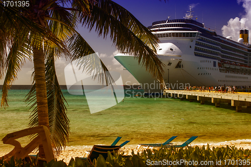 Image of Turquoise Waters of Grand Turk Sea