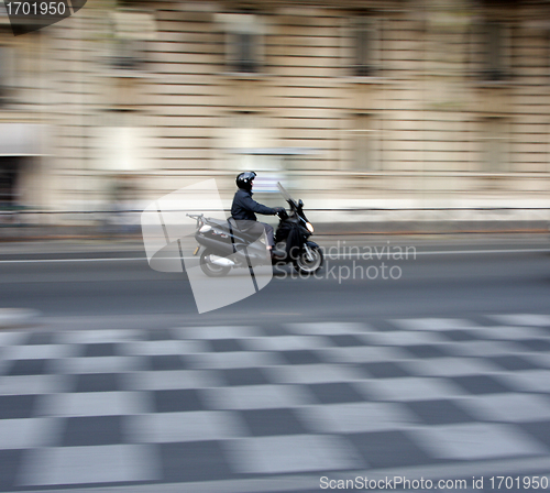 Image of traffic in paris