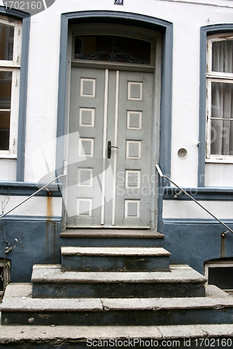 Image of  front door