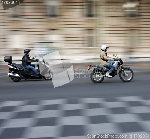 Image of traffic in paris