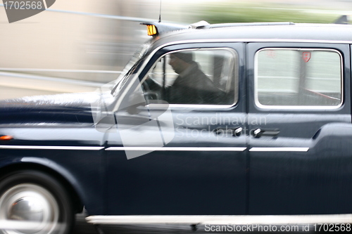 Image of traffic in paris