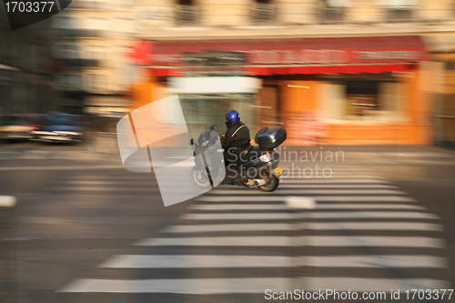 Image of traffic in paris